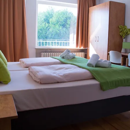 Отель Eschborner Hof 3*