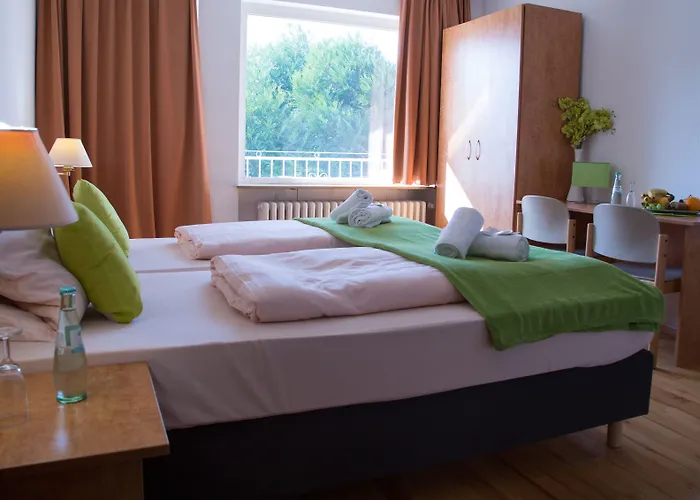 Отель Eschborner Hof 3*